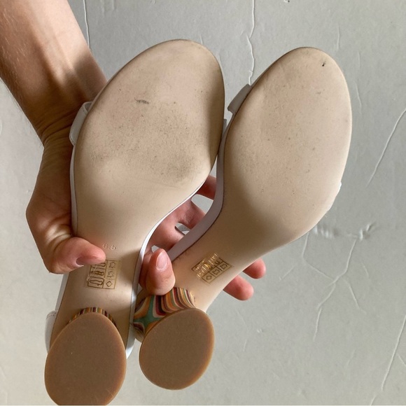 Jeffery Campbell Free People One Strap White Wooden Patterned Heels Sz 6.5 - Picture 6 of 7